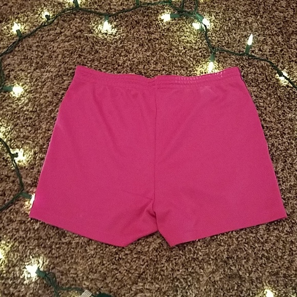 Shorts - Picture 2 of 3